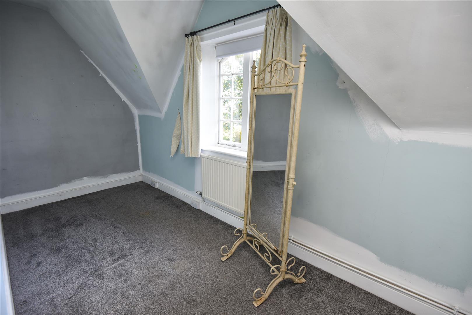 A BEDROOM 2A.JPG